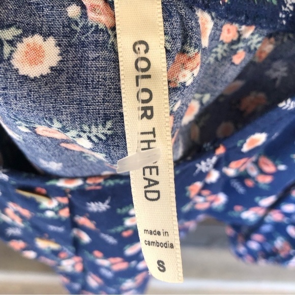 Beautiful Navy Blue Floral Top with Buttons - Picture 3 of 3